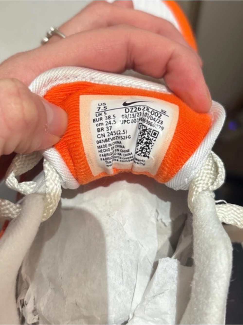 Nike Orange and White Air Max Low-Top Sneakers Sz7.5 - Picture 4 of 6